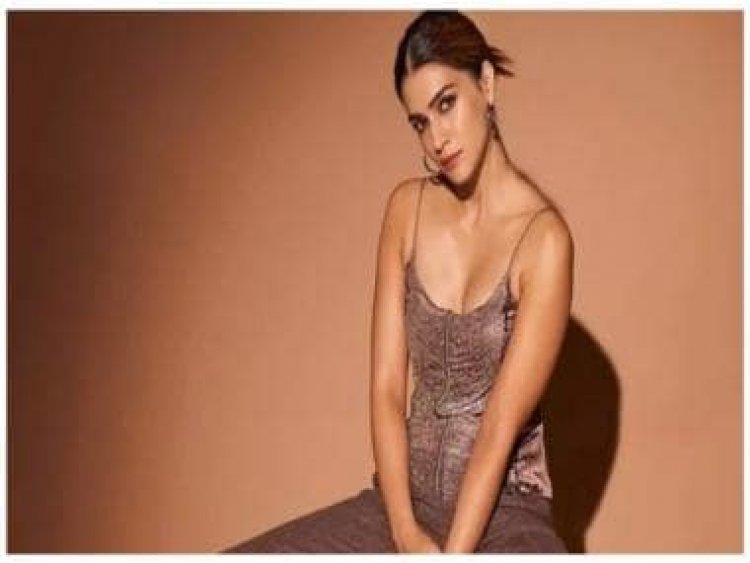 Mimi fame Kriti Sanon turns 32: A sneak peek into her Instagram gallery