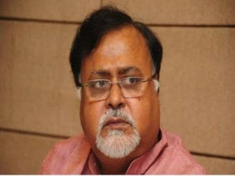 Bengal SSC scam: Amid cries to sack Partha Chatterjee, Trinamool call for party meet at 5 pm today