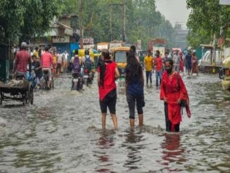 Kerala rains: 18 dead, red alert in eight districts, five flights from Middle East diverted