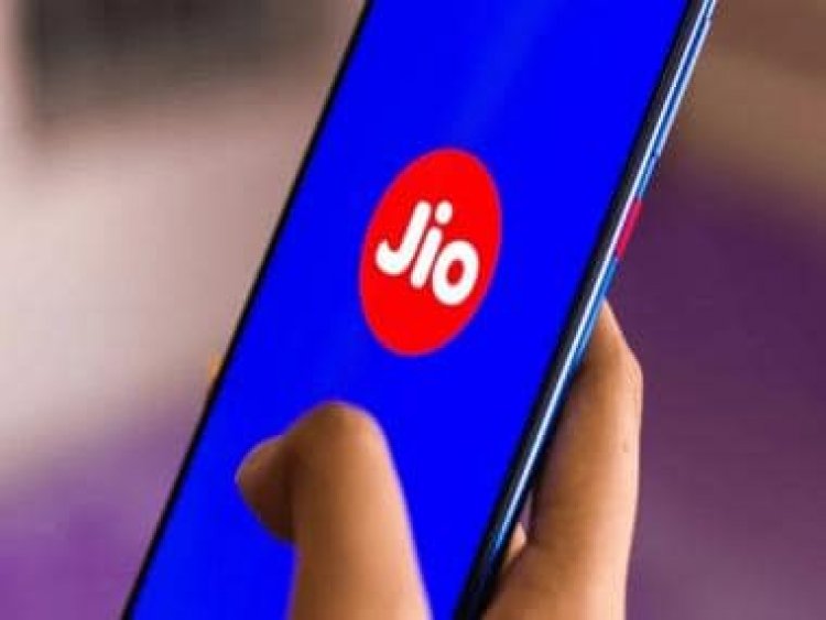 Reliance Jio &amp; Bharti Airtel could launch their 5G services by end of August