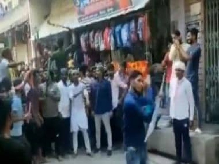 'Sar tan se juda' slogans raised at Muharram procession in UP's Jaunpur; 4 arrested