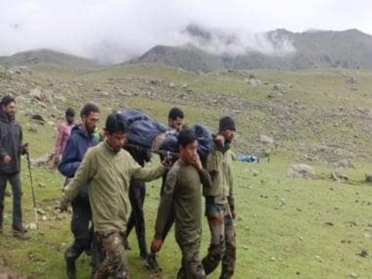 J&amp;K: Indian Army rescues trekker from Ganderbal district after receiving distress call