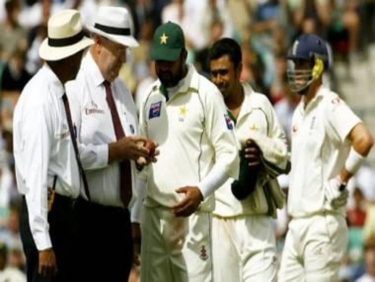 On This Day: Pakistan forfeit Test against England after ball-tampering charge