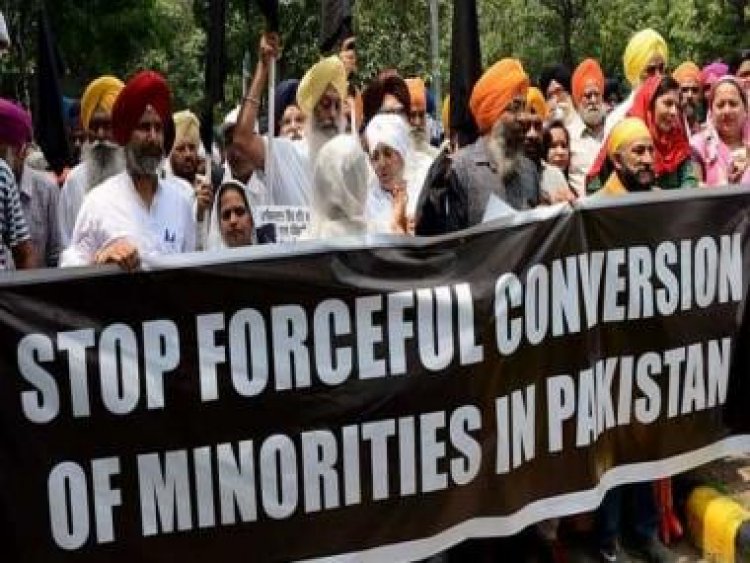 Sikh girl abducted at gunpoint, raped and converted to Islam in Pakistan; community holds protest