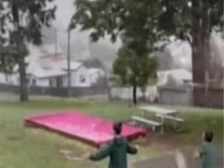 Watch: School in Australia pauses class to let students enjoy snowfall