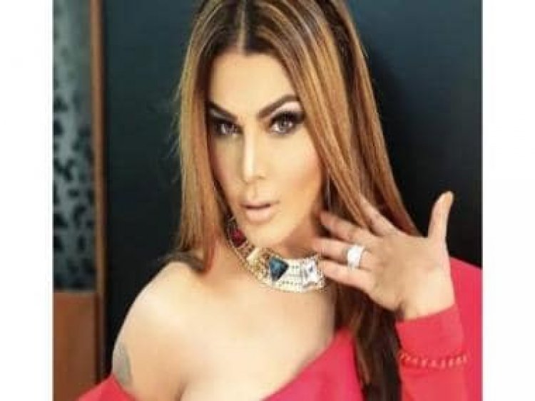 Rakhi Sawant goes live to talk about her surgery, quashes rumours about Adil marrying his ex