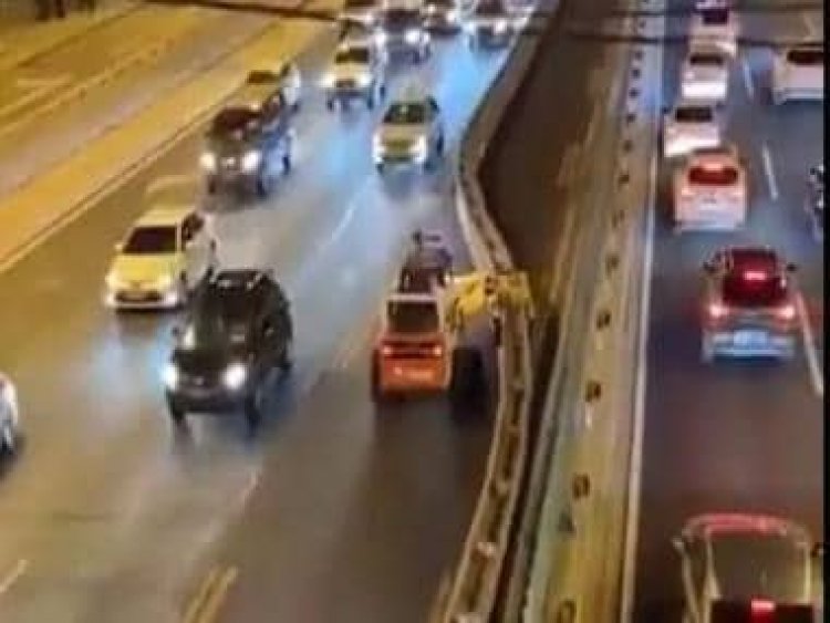 Explained: The reversible lane technology used by China to ease traffic woes