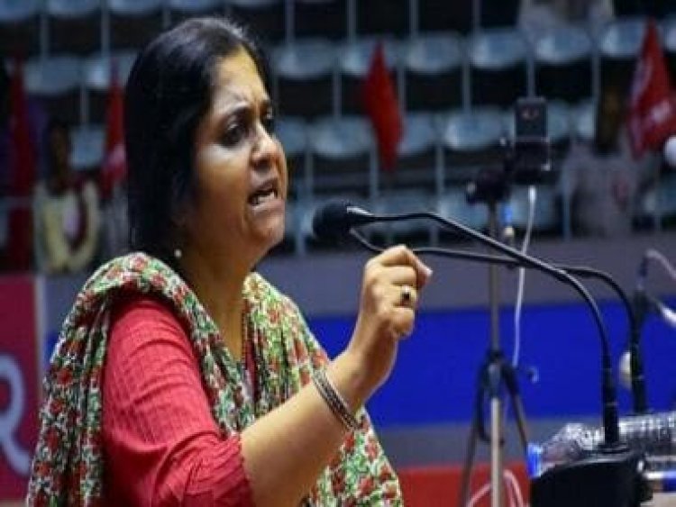 2002 Gujarat riots case: Supreme Court grants interim bail to activist Teesta Setalvad