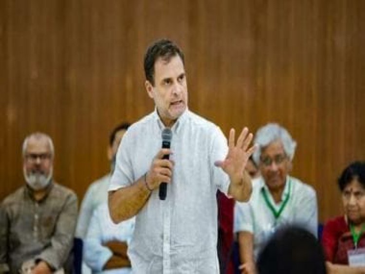 Another ‘Aloo ki factory’ moment for Rahul Gandhi as he measures flour in litre