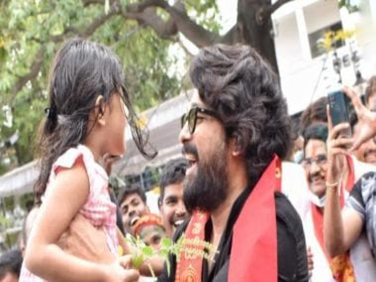 Cultural diversity at its finest: Allu Arjun celebrates Ganesh Visarjan with his daughter Arha and the group