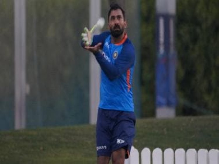India vs Pakistan Asia Cup 2022: Sunil Gavaskar finds difficult to understand Dinesh Karthik’s exclusion from playing XI
