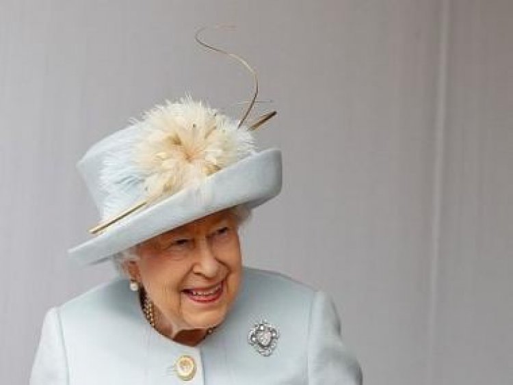 Queen Elizabeth II had a special phone for only 2 people? Find out more