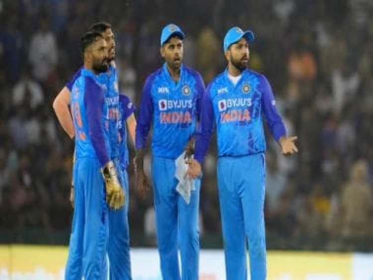 India vs Australia: Men in Blue's listless bowling at death and other talking points from 1st T20I