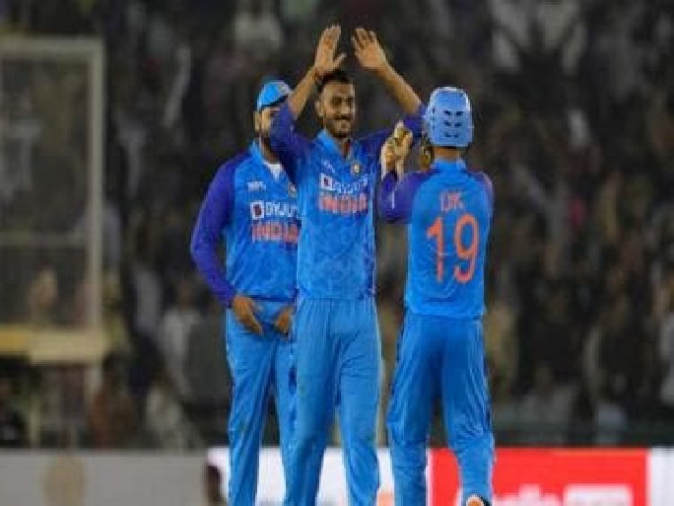Axar Patel makes claim for Ravindra Jadeja’s vacant T20 World Cup spot with strong bowling spell