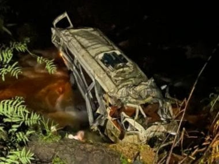 Himachal Pradesh: 7 tourists killed, 10 injured as vehicle falls into gorge in Kullu