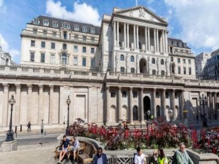 UK enters recession, central bank admits