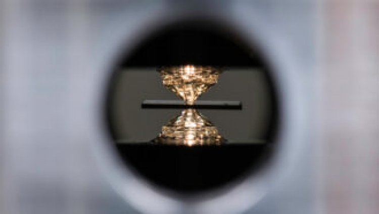 Despite a retraction, a room-temperature superconductor claim isn’t dead yet