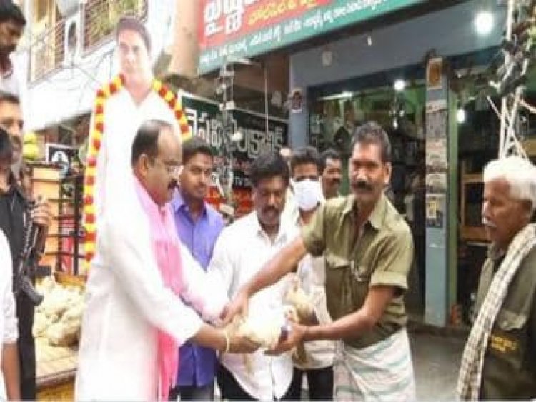WATCH: TRS distributes liquor, chicken ahead of KCR's national party announcement