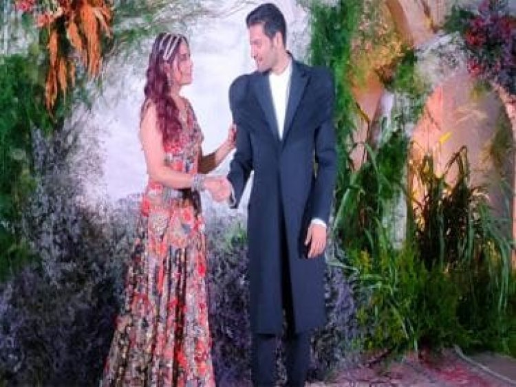 Richa Chadha and Ali Fazal look stunning as they host their Mumbai wedding reception