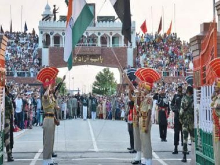 India to hoist flag higher than Pakistan at Attari-Wagah border