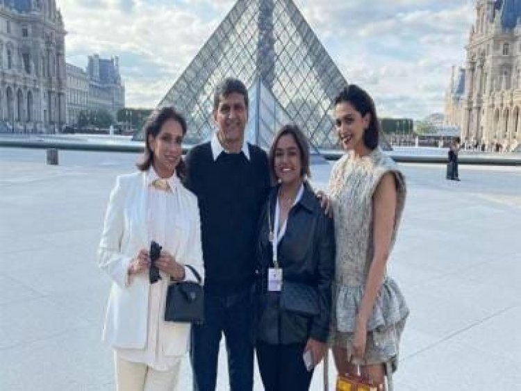 Deepika Padukone attends Paris Fashion Week with parents, fans praise her gesture
