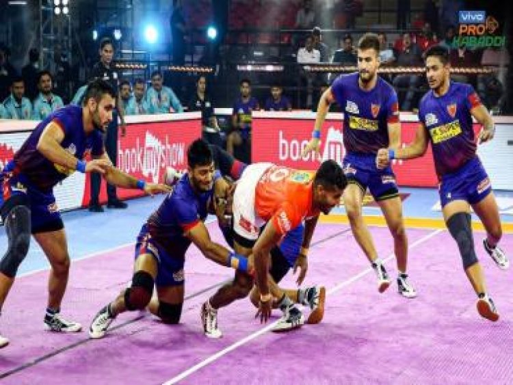 Pro Kabaddi 2022: Guman Singh, Jai Bhagwan shine as U Mumba defeat UP Yoddhas; Dabang Delhi overpower Gujarat Giants