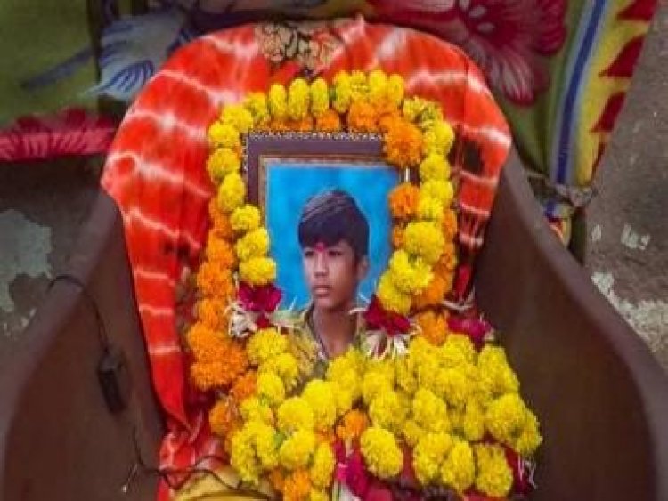 What's childhood leukaemia which killed teen actor of India's Oscar entry 'Chhello Show'?