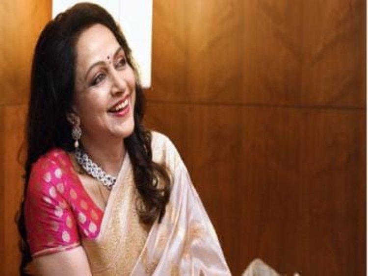 “Is that beautiful girl really me?”As she turns 74 the Dream Girl Hema Malini looks back at her blockbuster beaty
