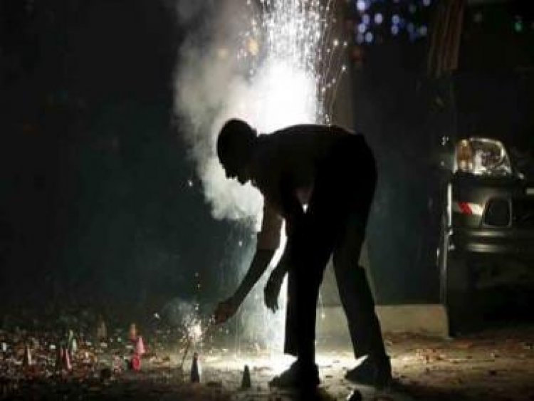 Cracker Ban: Six held in separate raids across Delhi-NCR, over 2000kg fire-crackers seized
