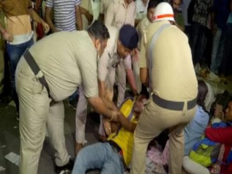 West Bengal: BJP slams Mamata Banerjee after Kolkata Police brutally remove protesting job seekers
