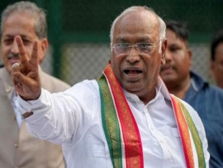 Explained: The challenges that await Mallikarjun Kharge as he takes charge of the Congress
