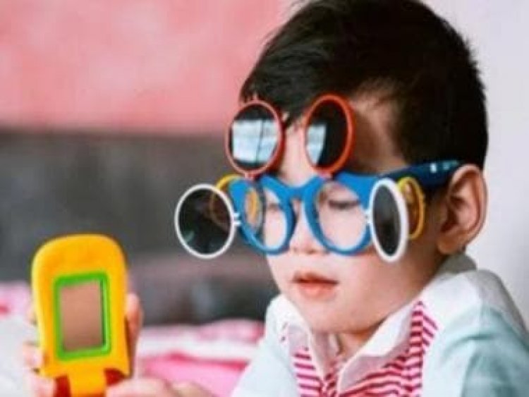 Early signs of vision problems in children: How to identify it and what are corrective measures