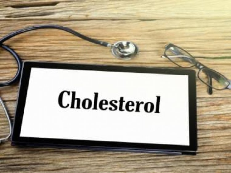 From acne to pale nails: 5 signs of high cholesterol