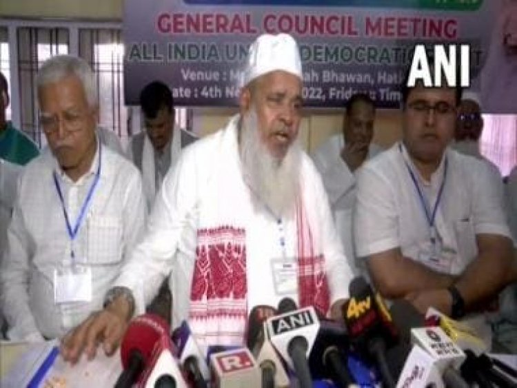 AIUDF chief Maulana Badruddin Ajmal welcomes Nitish-led Grand Alliance, urges Mamata to join soon