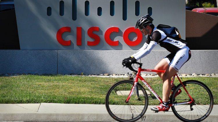 Cisco Stock Leaps As Easing Supply Chains Power Q1 Earnings Beat, Profit Forecast Boost