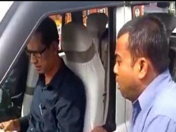 Watch: WB man barks at govt official after 'Dutta' misspelt as 'Kutta' in ration card