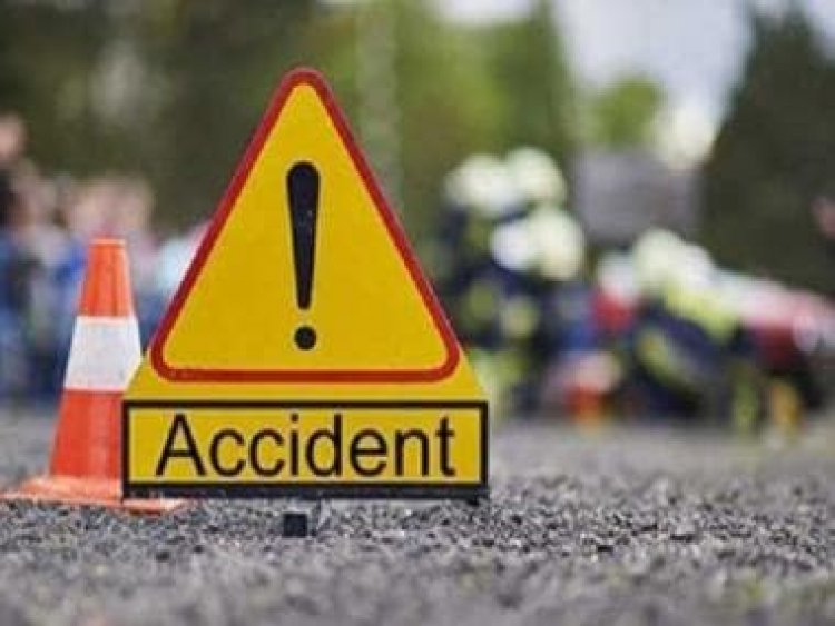 Bihar: Speeding truck crushes 15 people in Vaishali district, 10 dead