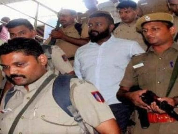 SC seeks response from Centre &amp; Delhi govt on conman Sukesh Chandrashekhar’s jail transfer plea