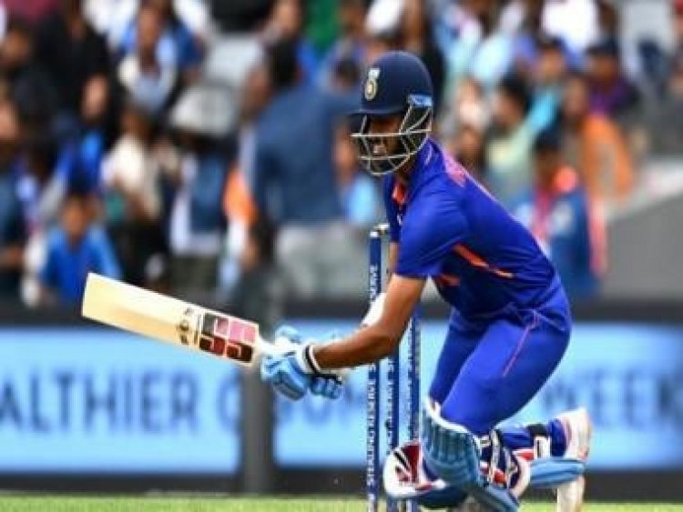 IND vs NZ: Washington Sundar's blitzkrieg helps India cross 300 in 1st ODI; Twitter reacts