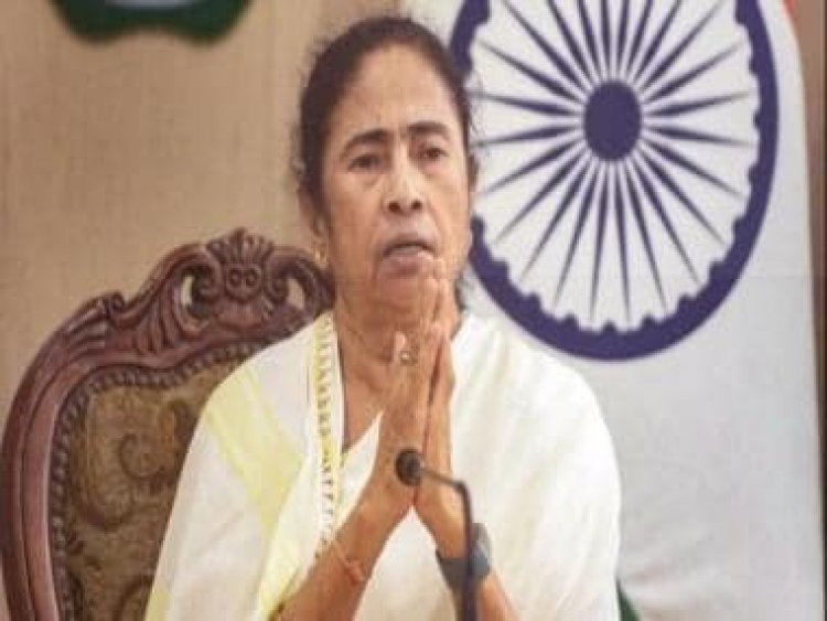 West Bengal CM Mamata Banerjee hits out at Opposition for not attending Governor's oath-taking ceremony