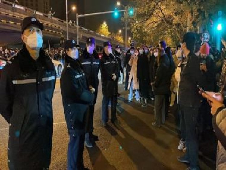 China: Amid widespread protests against Zero Covid policy, Chinese govt launches major crackdown