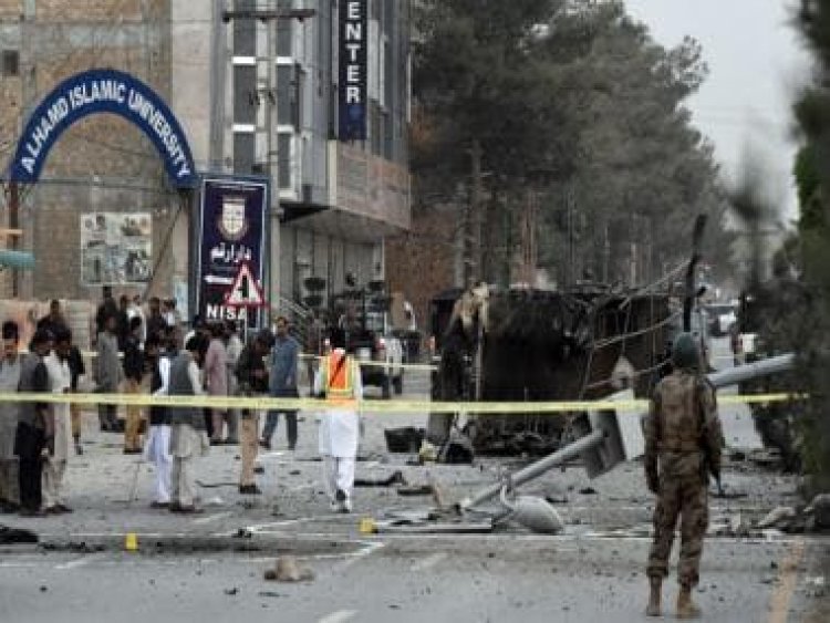 Pakistan: Dozens injured as Taliban suicide bomber targets police patrol in Quetta