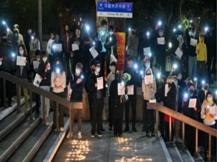 China: Demonstrators attack police in Guangzhou as protests against Covid-19 lockdown escalate