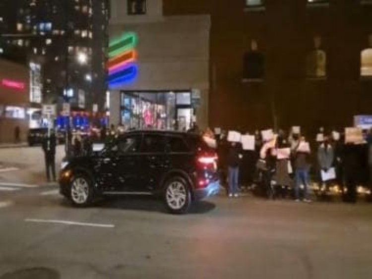 Watch: Protesters shame Chinese authorities, call China’s consulate staff in Chicago out to give them nucleic test