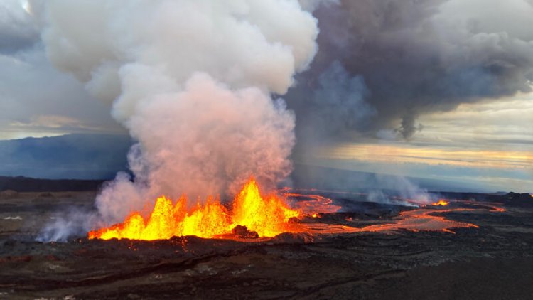 Hawaii’s Mauna Loa volcano is erupting. Here’s what you need to know