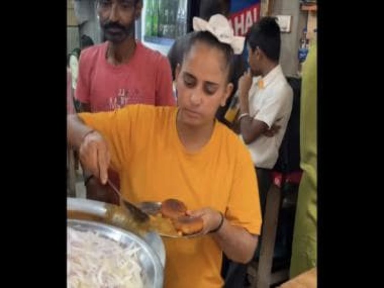 Viral video: Woman dresses up as 'Sardar' to sell street food on Punjab streets