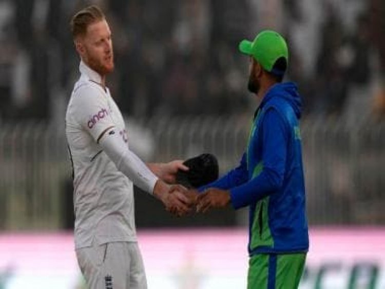 Pakistan vs England, Highlights 2nd Test Day 1: PAK 107/2 in reply to ENG's first innings total of 281