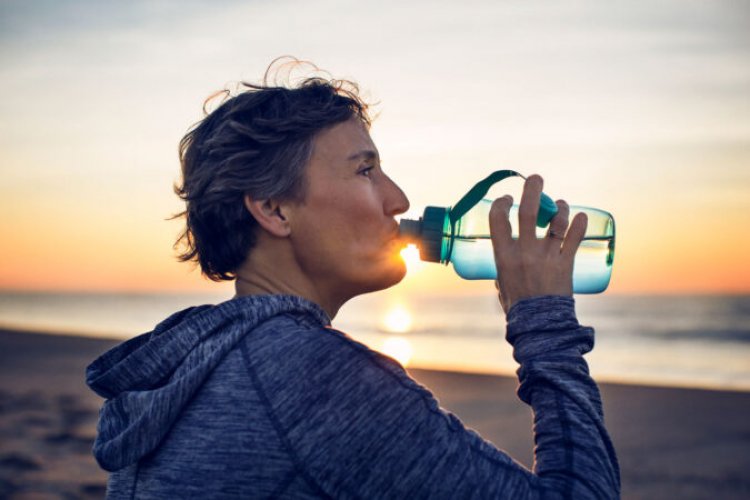 How much water should you drink a day? It depends on several factors.