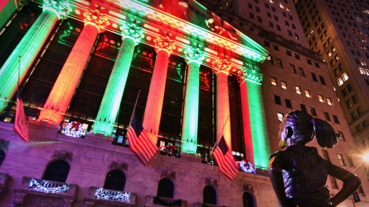 Stock Market Today: Futures Rise as Investors Try Again for Santa Claus Rally