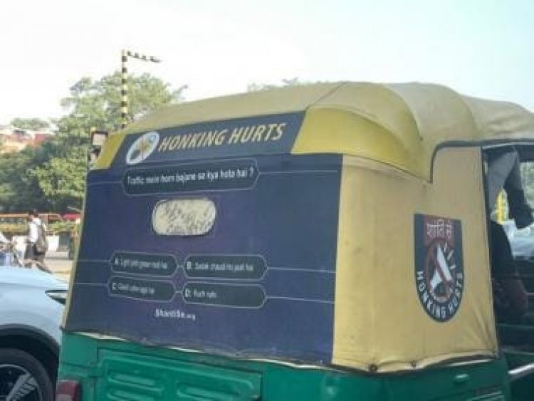 Inspired by Amitabh Bachchan’s KBC, auto banner spreads awareness about honking problem